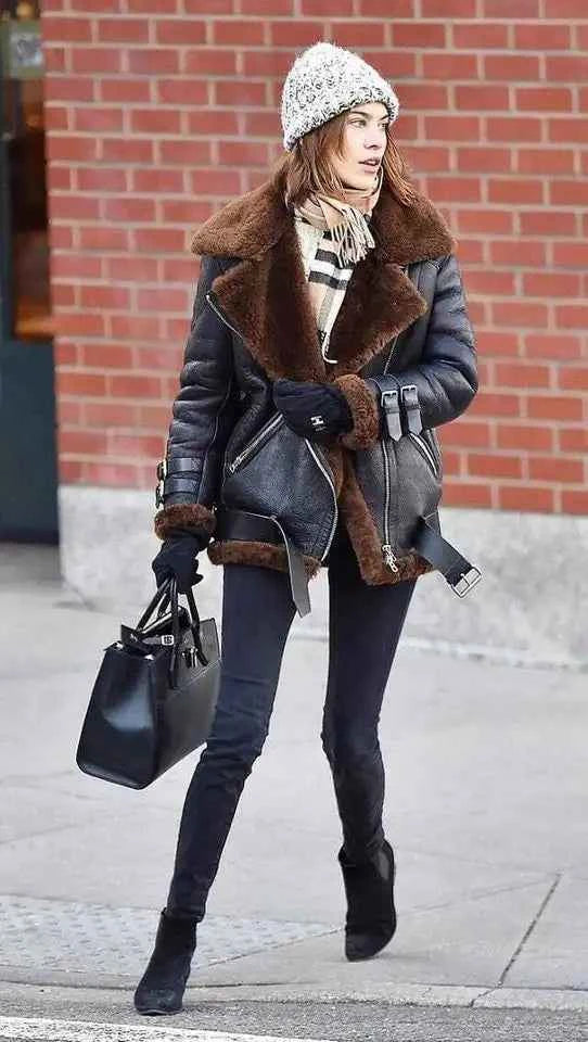 Nordic Ember – Women's Black Sheepskin Leather Winter Coat with Brown Fur Lining