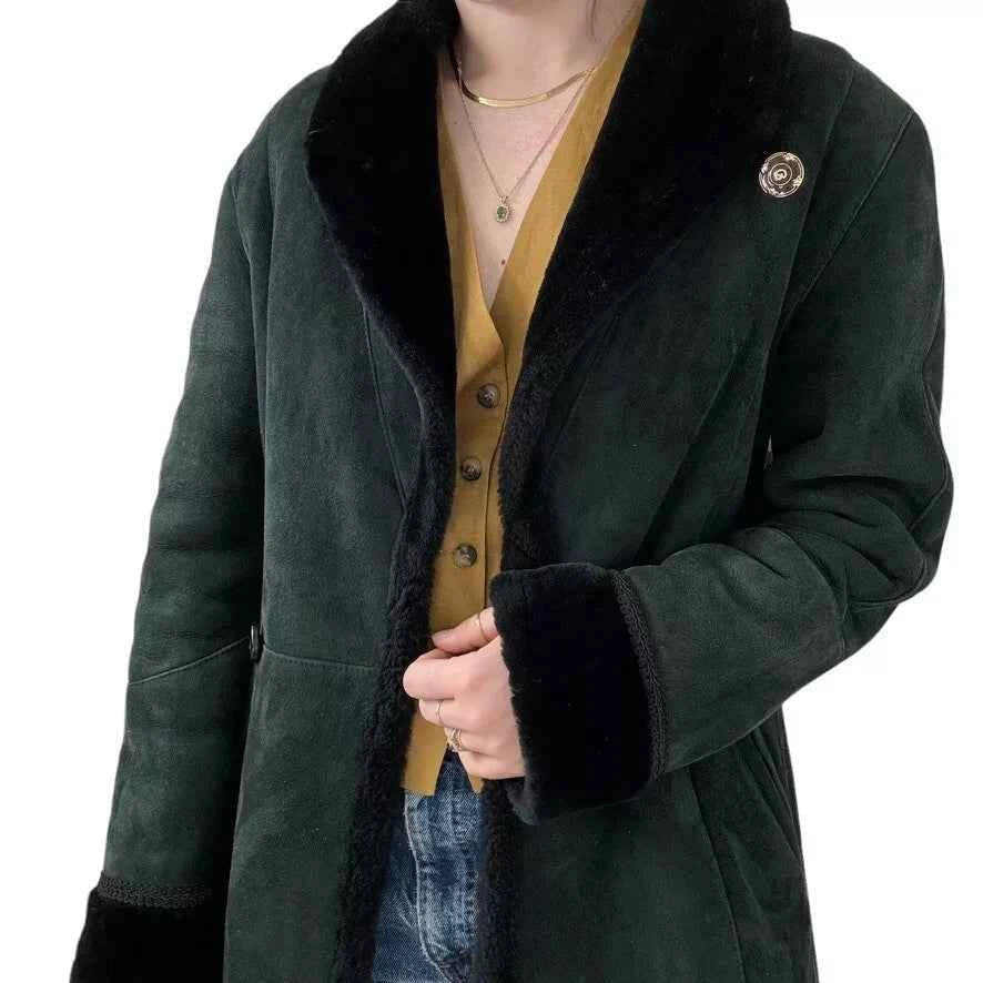 Luxequir-Collection Women's Black Shear ling Leather Winter Jacket