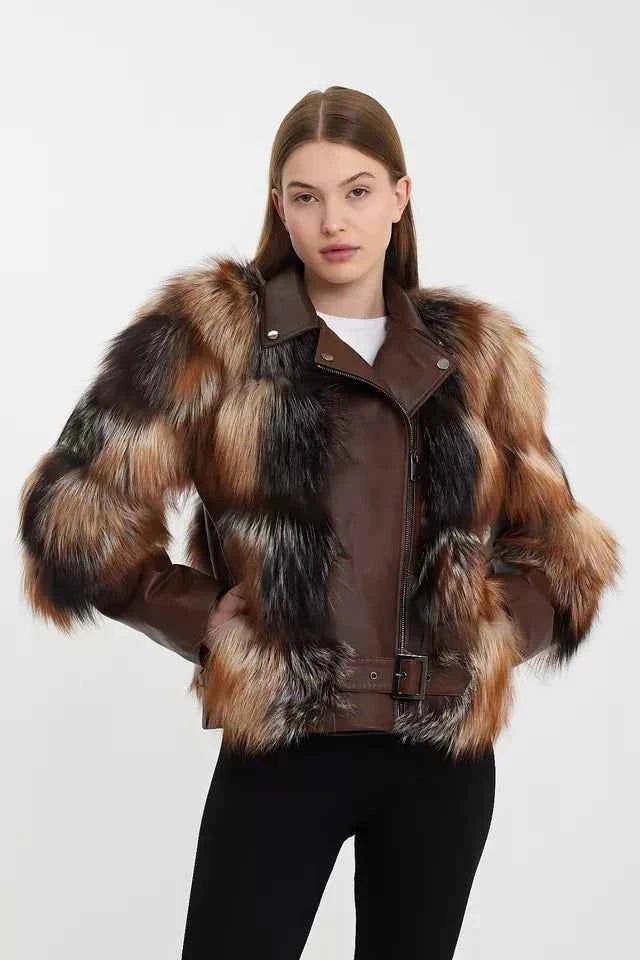 Nordic Luxe – Women's Genuine Lambskin Leather Jacket with Finland Fox Fur Trim