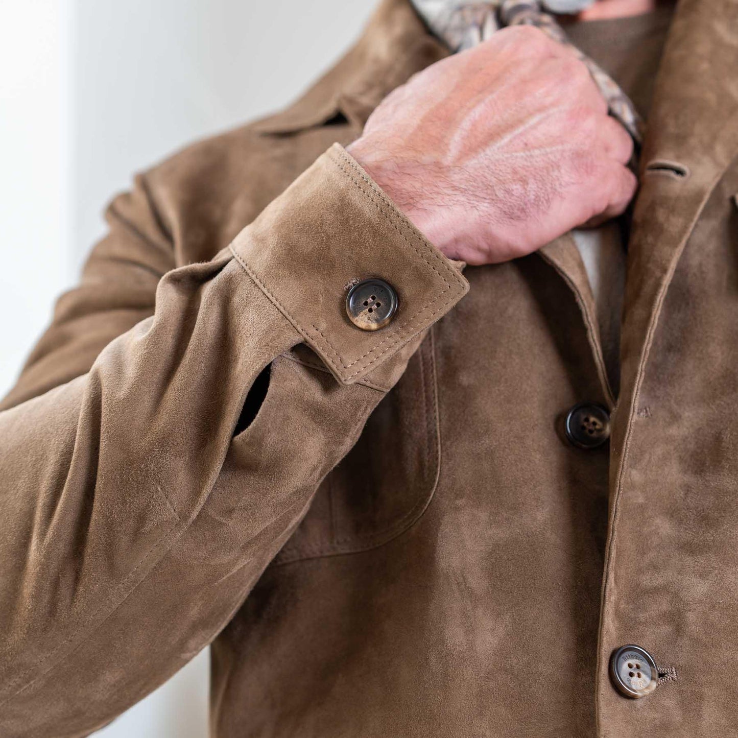 Arden Trail Safari Jacket – Earthtone Brown Suede Luxequir Vogue