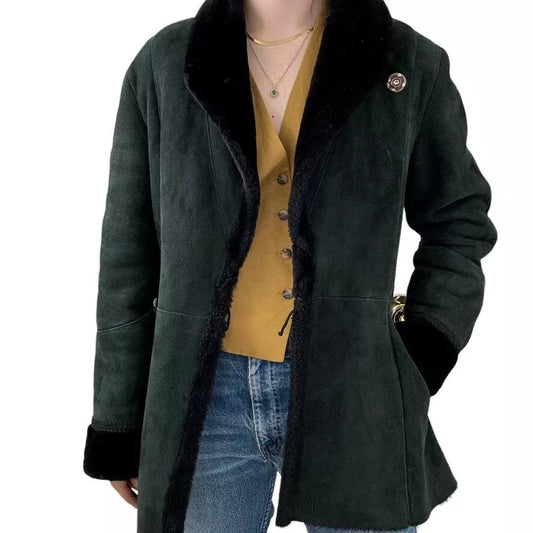 Luxequir-Collection Women's Black Shear ling Leather Winter Jacket Luxequir Vogue