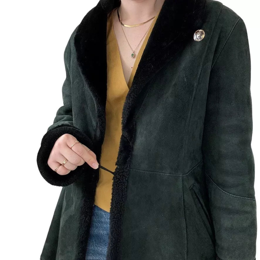 Luxequir-Collection Women's Black Shear ling Leather Winter Jacket Luxequir Vogue