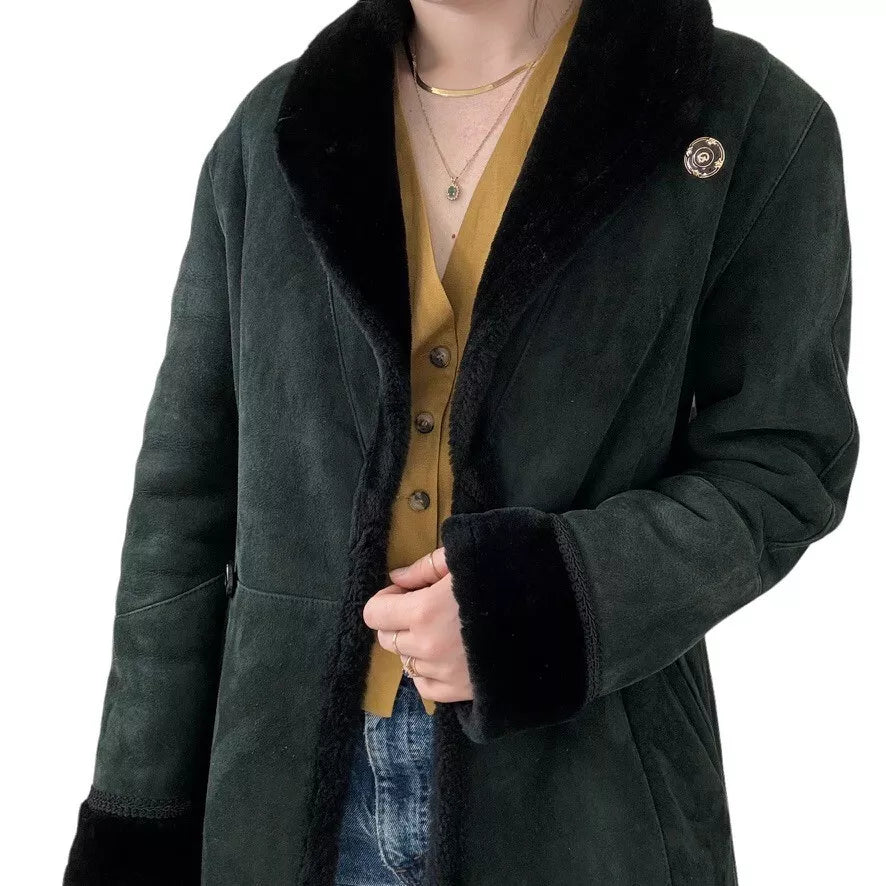 Luxequir-Collection Women's Black Shear ling Leather Winter Jacket Luxequir Vogue