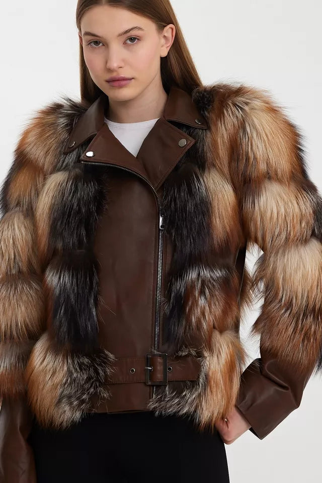 Nordic Luxe – Women's Genuine Lambskin Leather Jacket with Finland Fox Fur Trim Luxequir Vogue