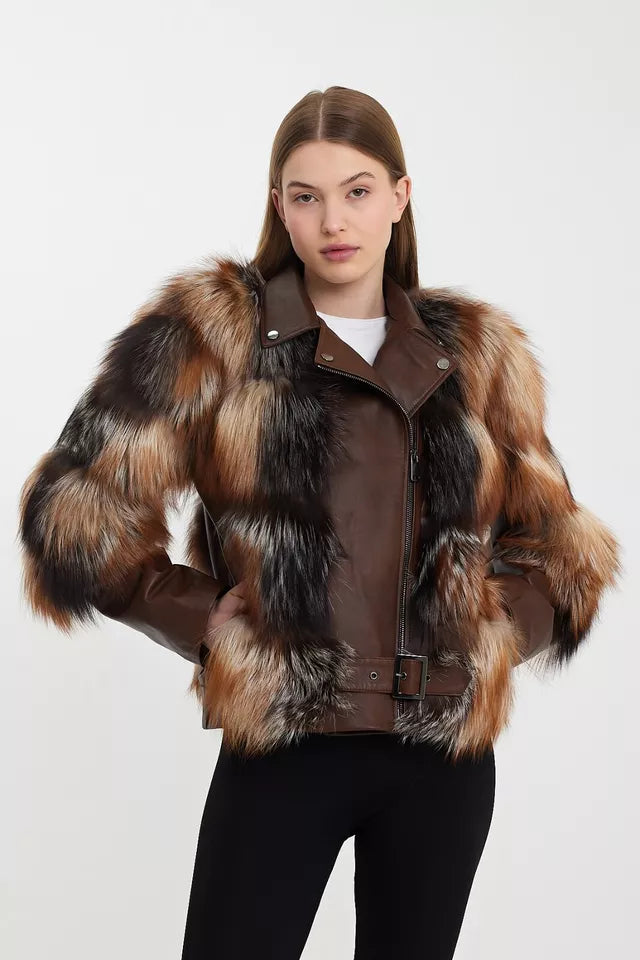 Nordic Luxe – Women's Genuine Lambskin Leather Jacket with Finland Fox Fur Trim Luxequir Vogue